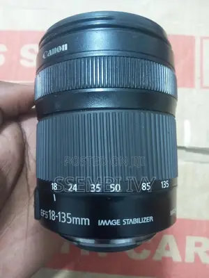 CANON 18-135mm (Professional Lens).