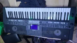 Yamaha PSR S550 Uk Used