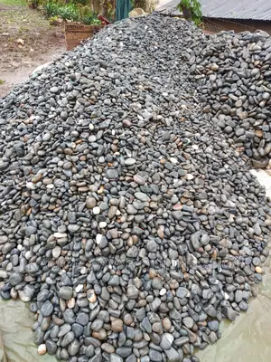 Lake/River White and Black Pebbles Stones