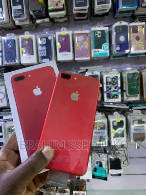 Apple iPhone 8 Plus 64 GB Red