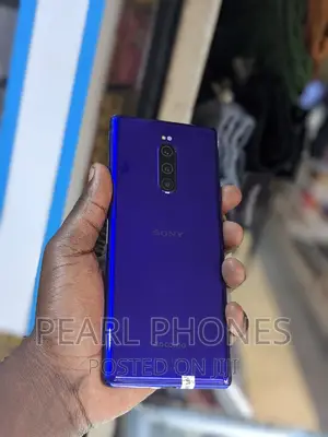 Photo - Sony Xperia 1 64 GB Purple