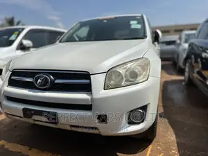 Toyota RAV4 2.5 4x4 2010 Off white