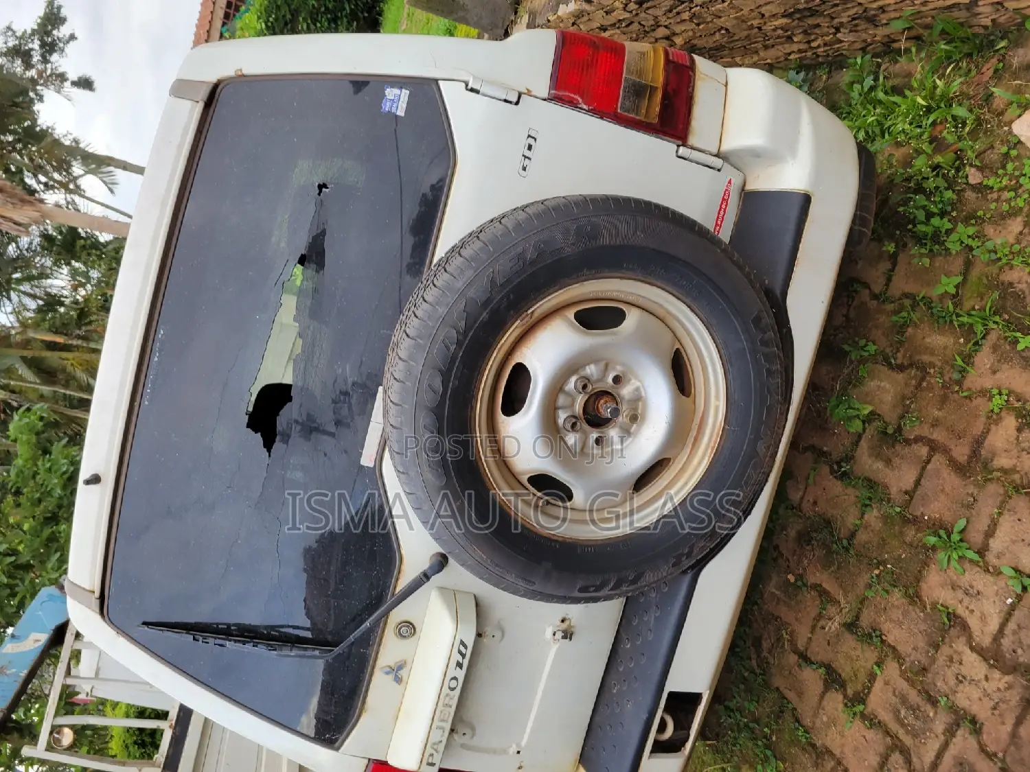 Windscreen Glass Replacement and Fixing
