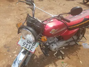 Boss Hoss BH3 2020 Red