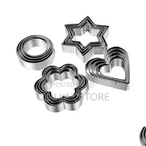 12 Pieces Stainless Steel Cookie Cutter.
