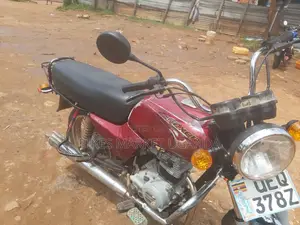 Bajaj Boxer 2018 Red