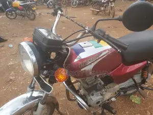 Bajaj Boxer 2017 Red