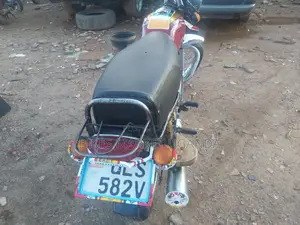Bajaj Boxer 2018 Red