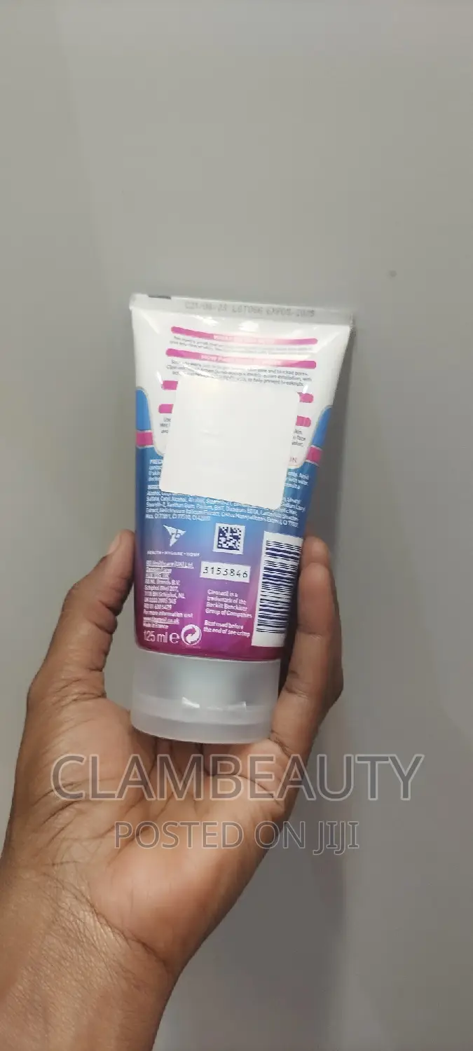 Clearasil Rapid Action Facial Scrub