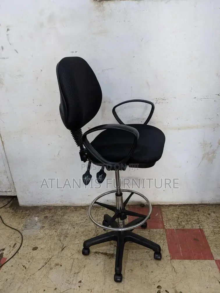 An Executive Counter Chair
