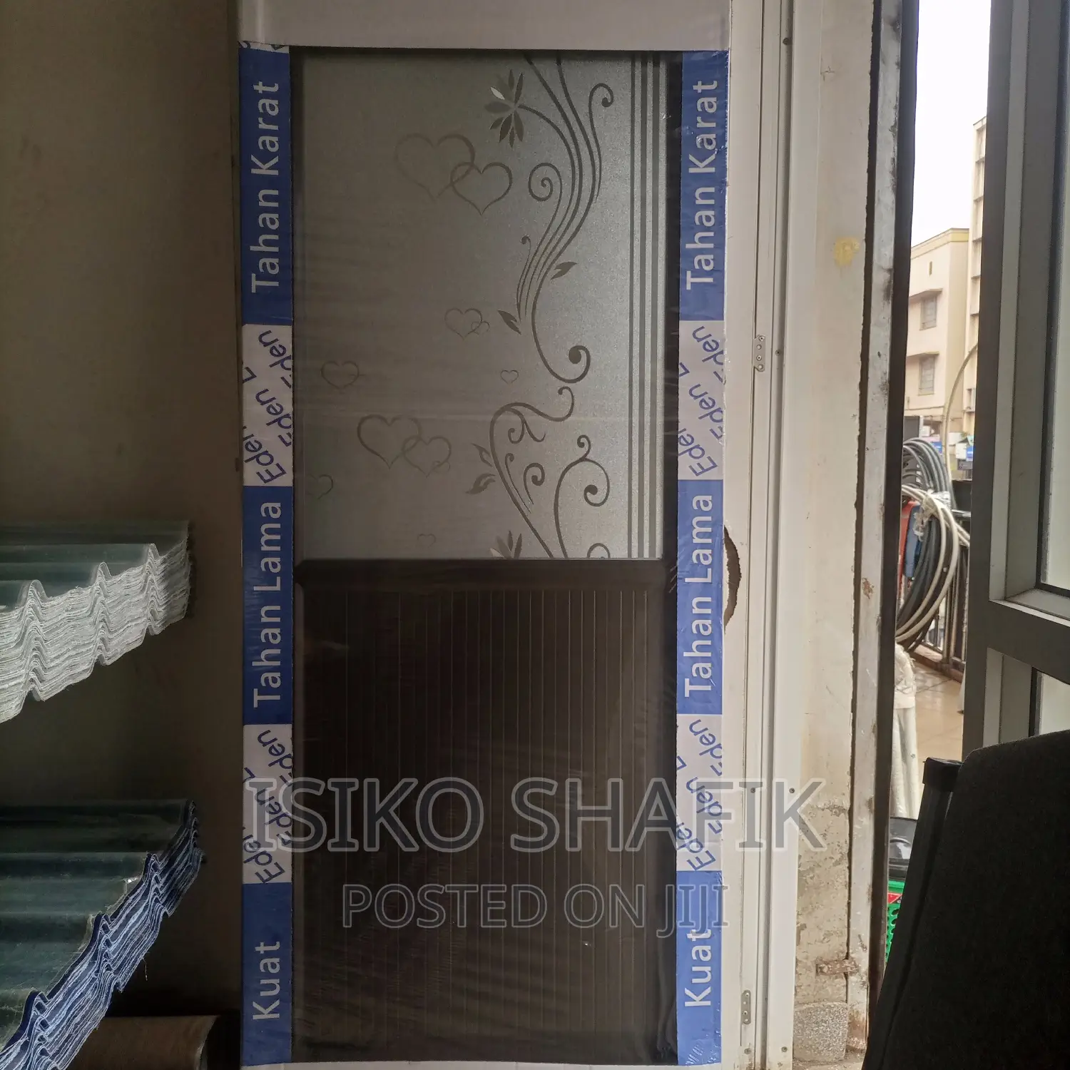 Aluminium Bathroom Door 7