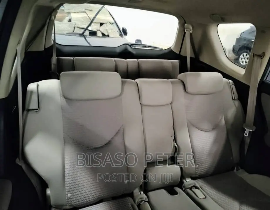 Toyota Vanguard 2009 Silver