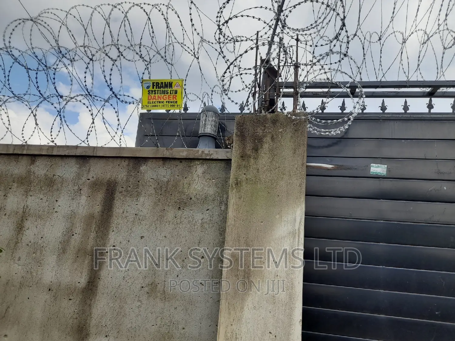 Razor Wire Fencing 500mm Diameter Stainless