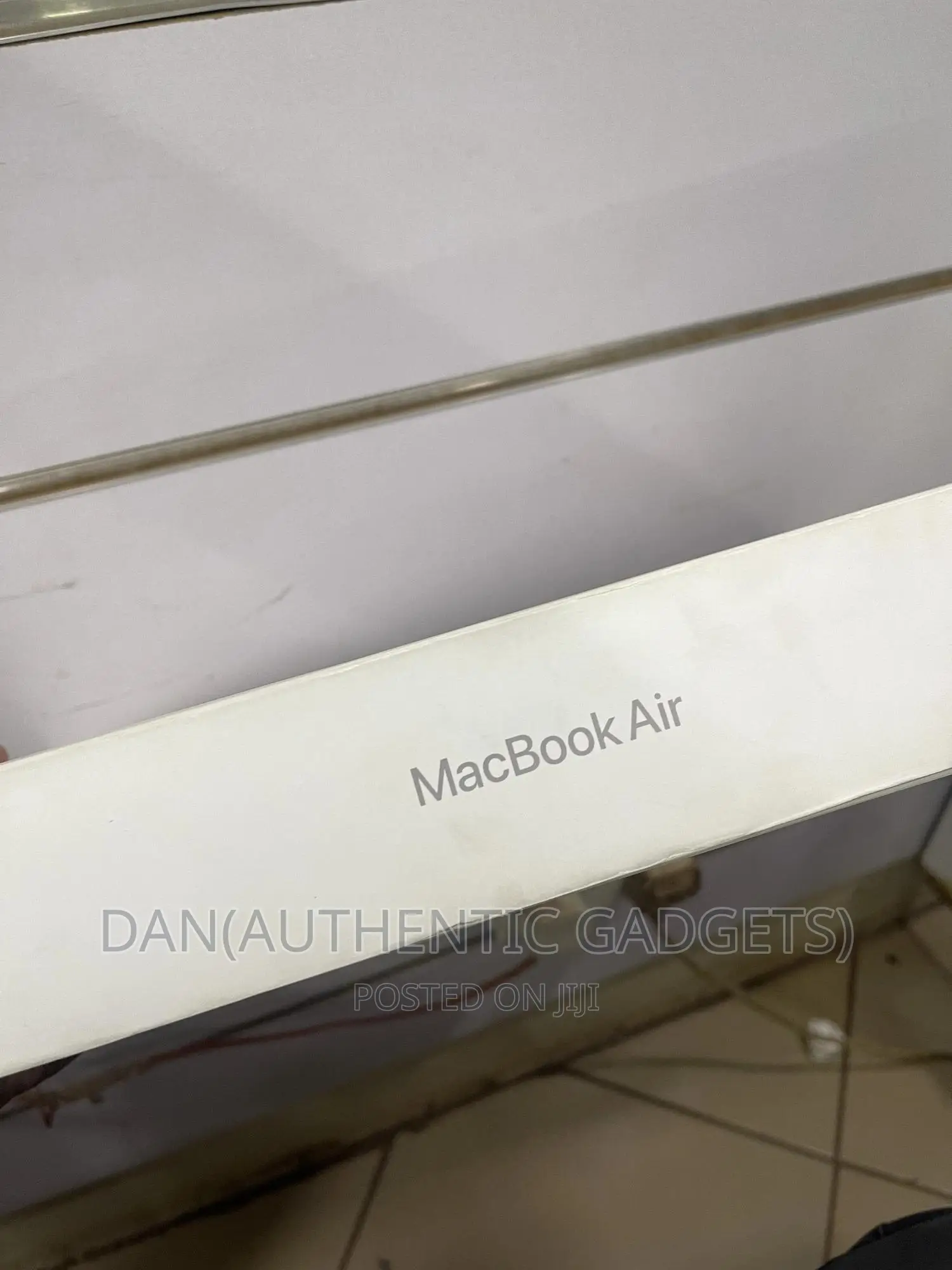 New Laptop Apple MacBook Air 2023 M2 8GB Apple M2 SSD 256GB