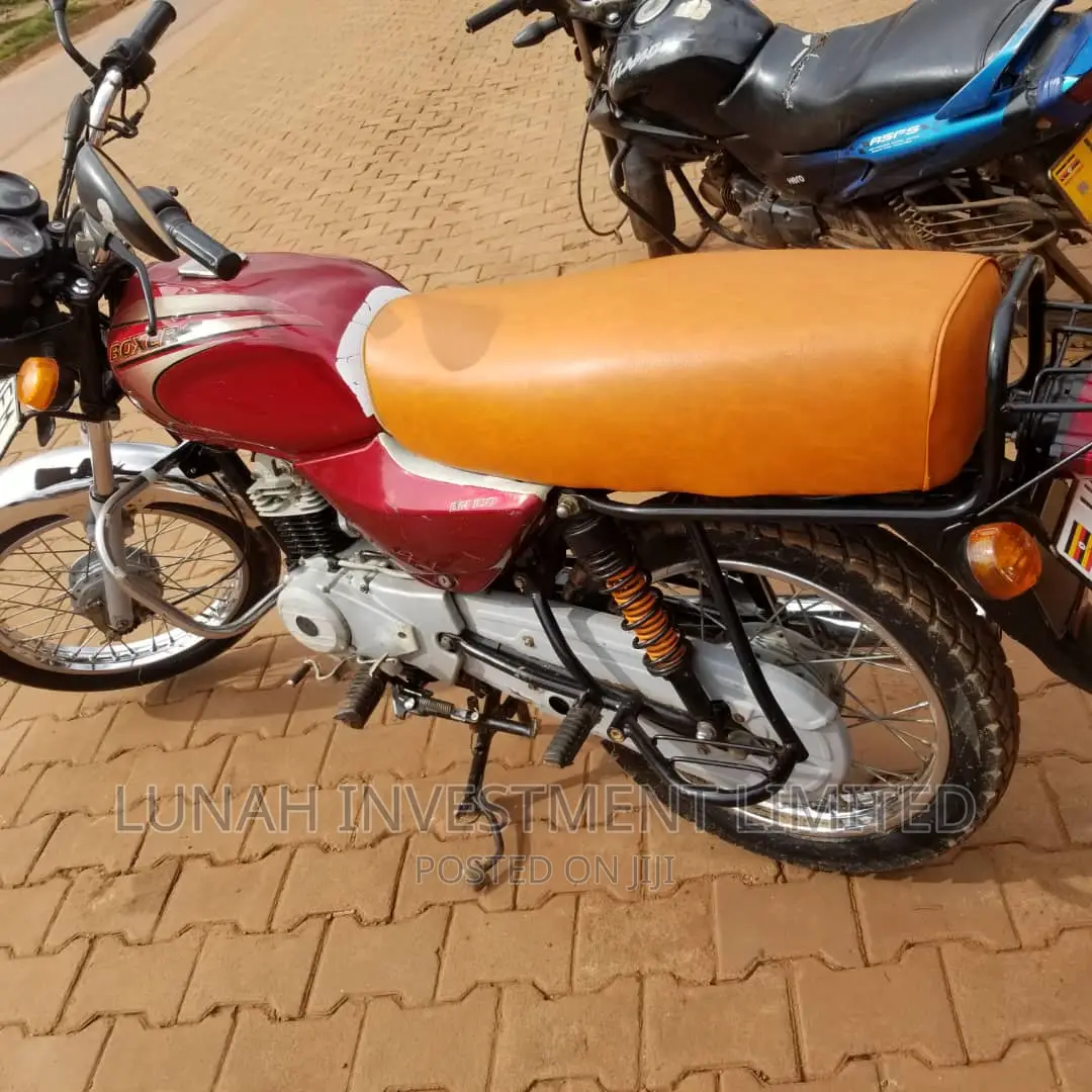 Bajaj Boxer 2022 Red