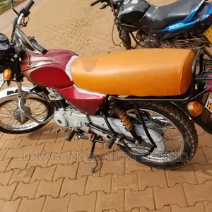 Bajaj Boxer 2022 Red