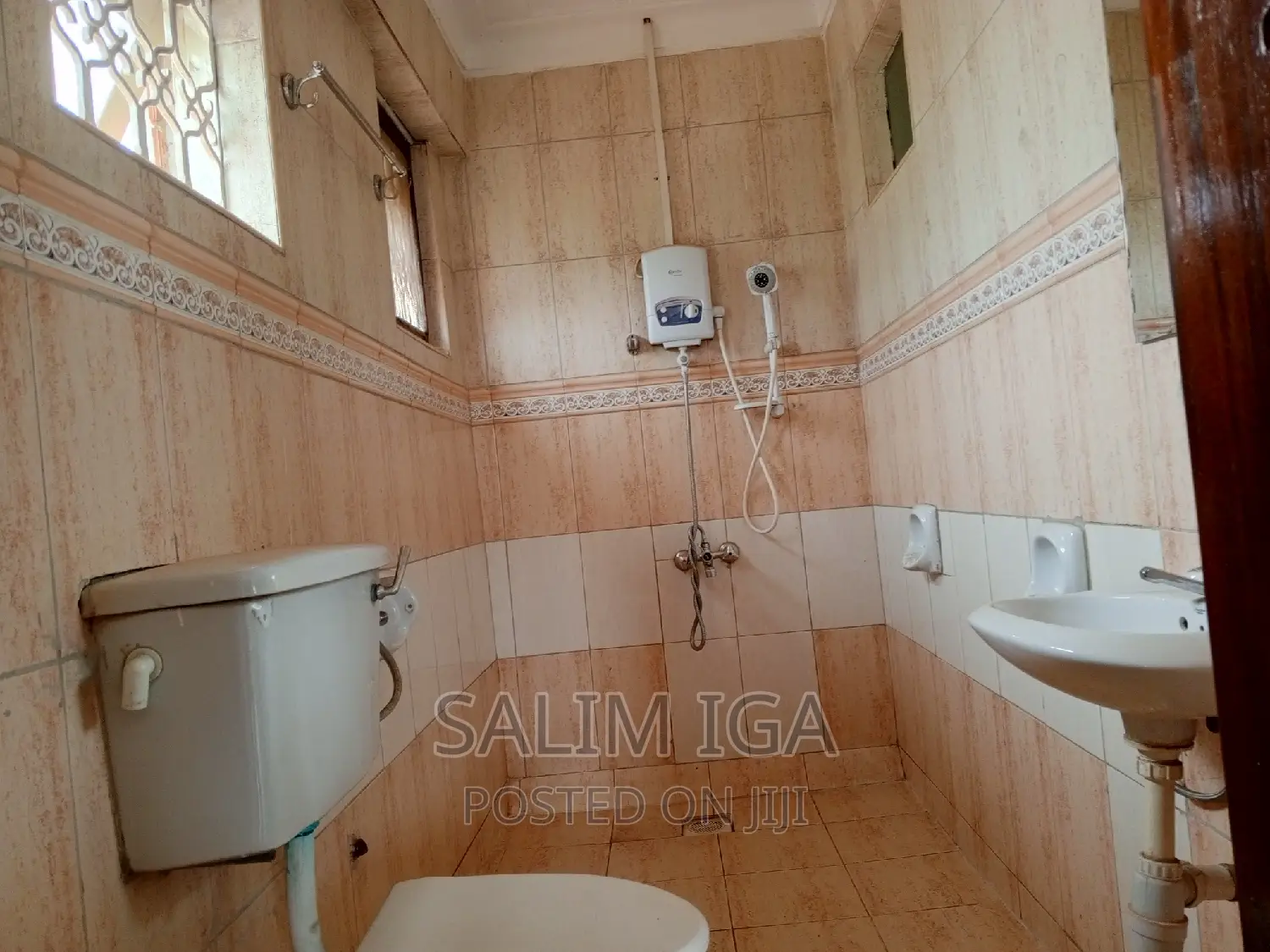 2bdrm Block of Flats in Kololo Property, Central Division for rent