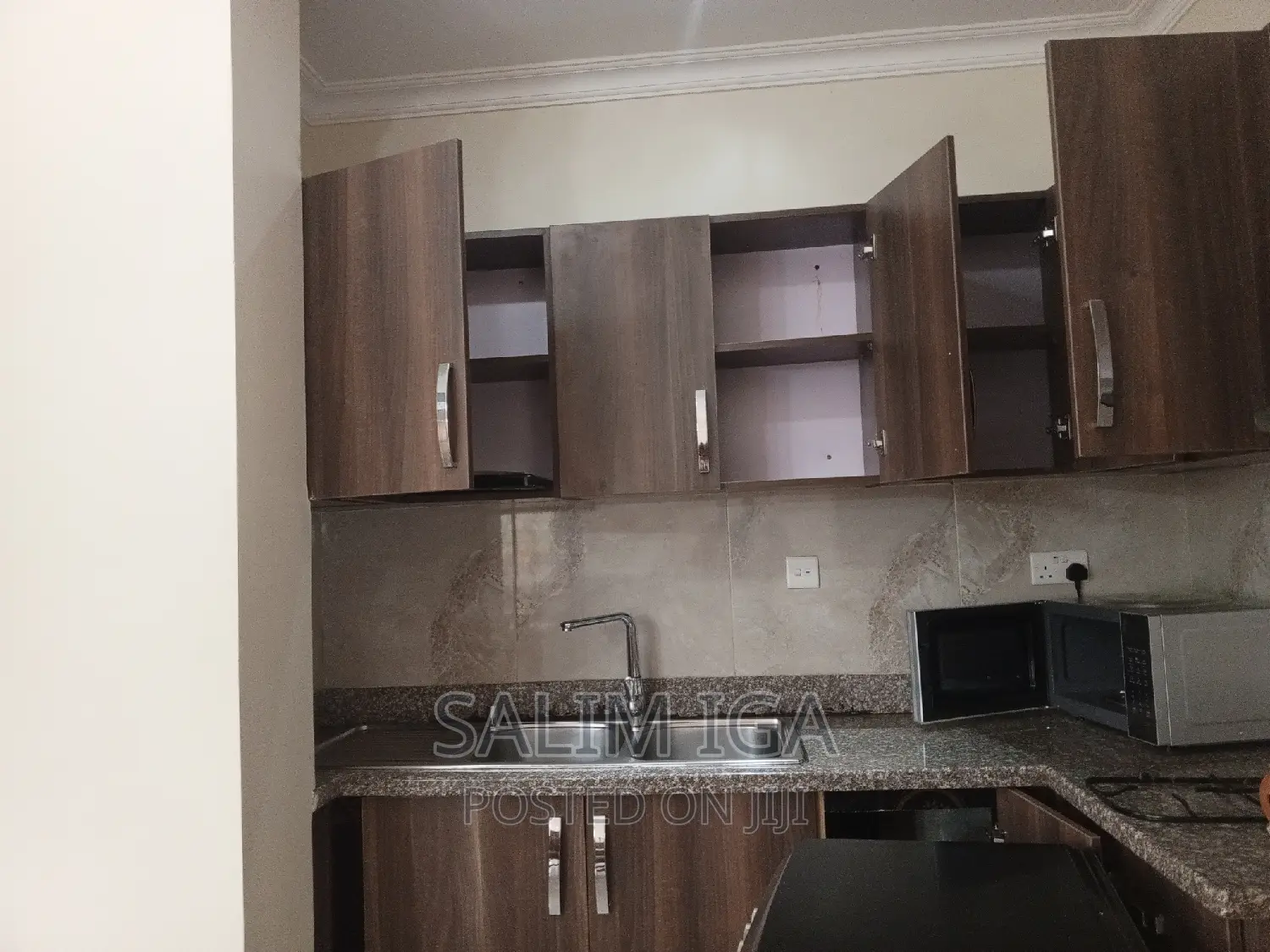 3bdrm Block of Flats in Kololo Property, Central Division for rent