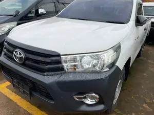 Toyota Hilux Revo Single Cab Deisel 2.8 RWD 2017 White