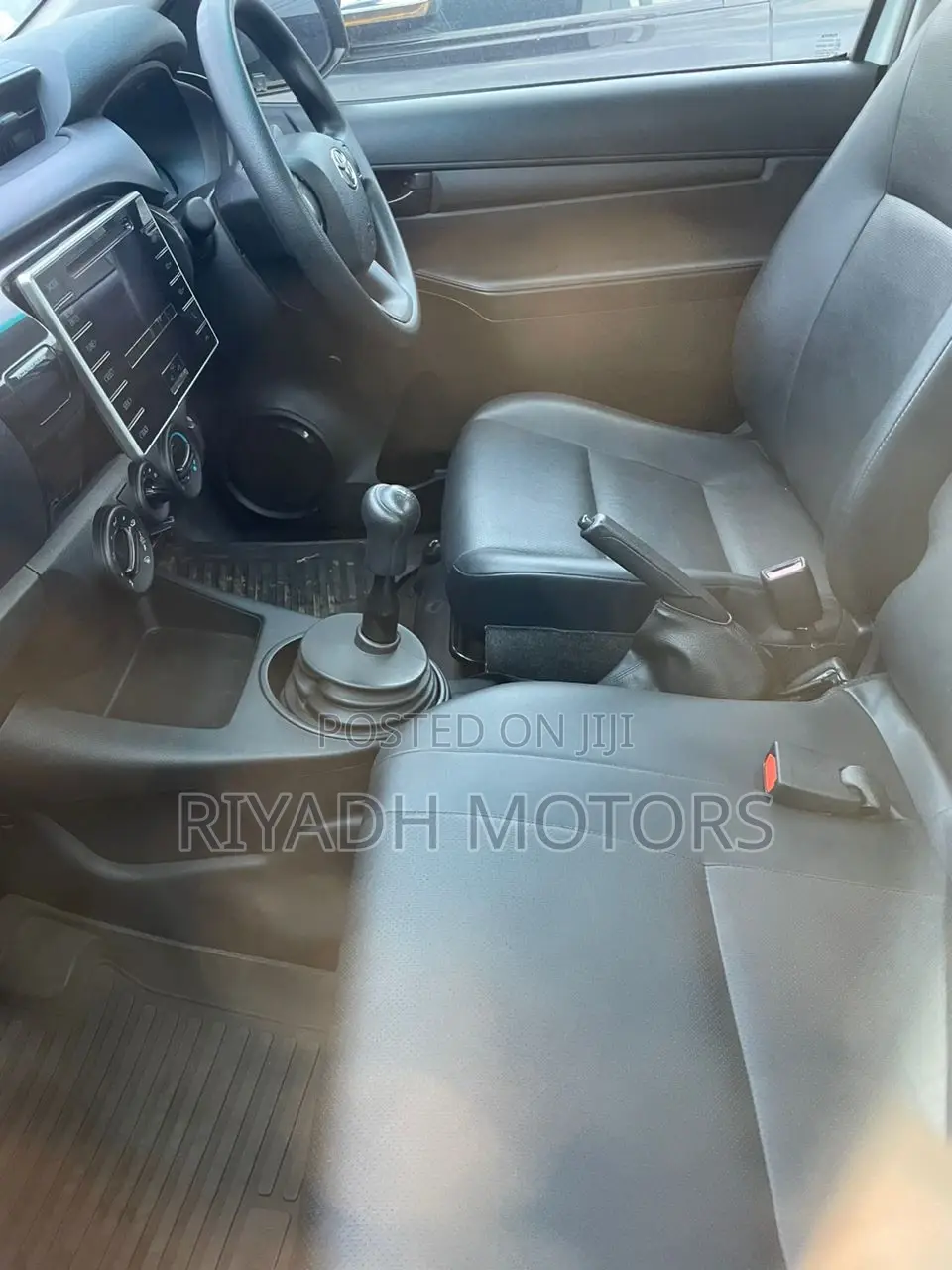 Toyota Hilux Revo Single Cab Deisel 2.8 RWD 2017 White
