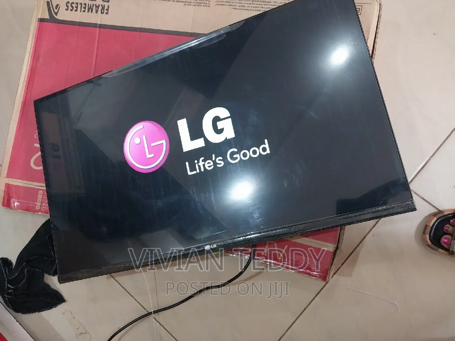 32" Led TV Lg Flat Screen