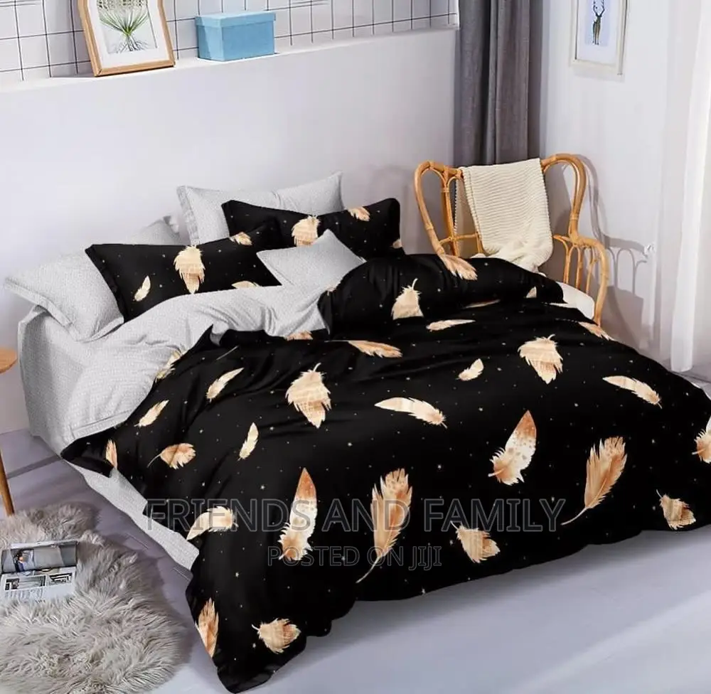 Fantastic Bed Cover With 4 Pieces