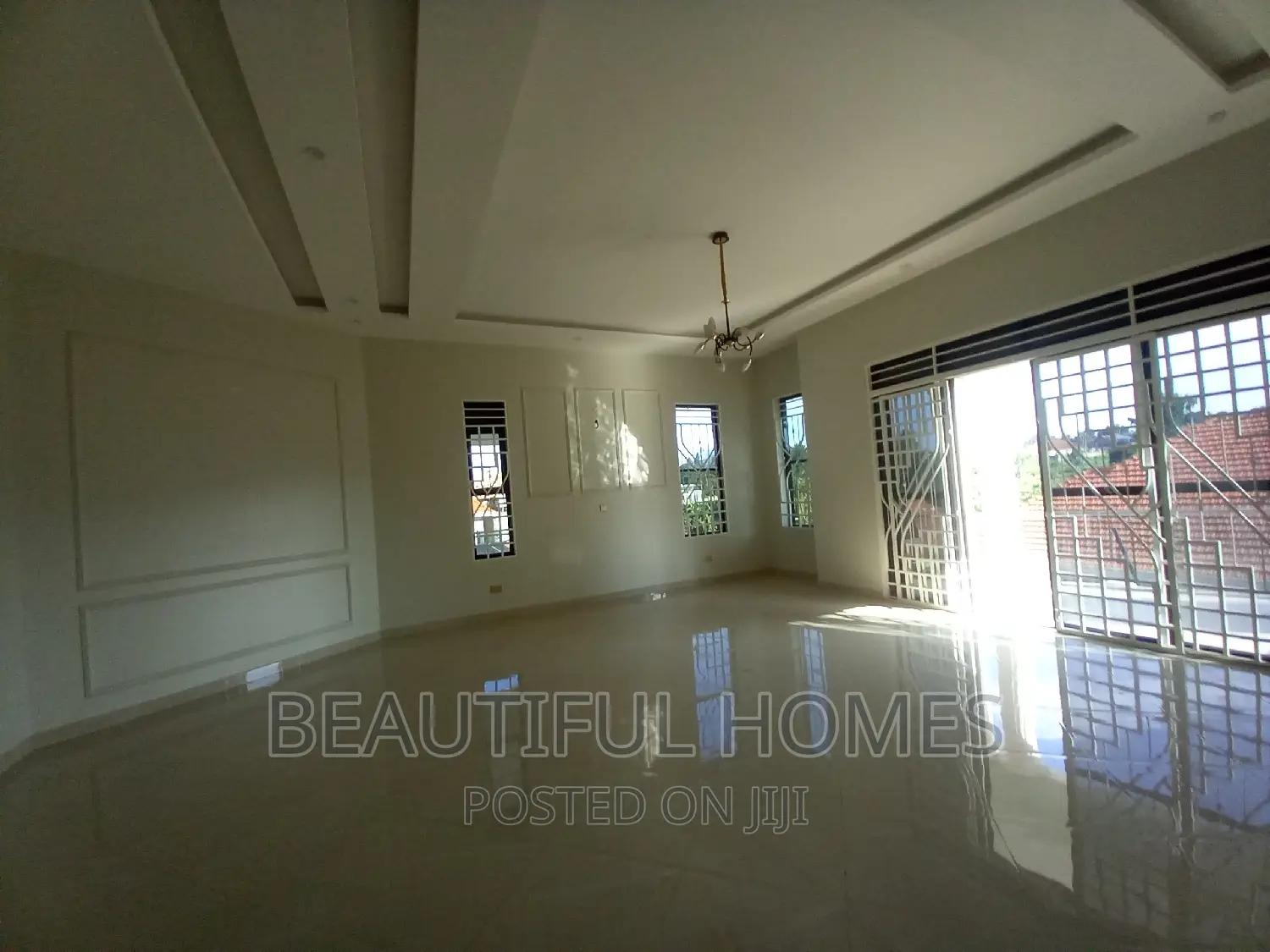 Furnished 6bdrm Duplex in Kira, Central Division for sale
