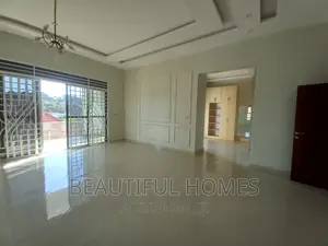 Furnished 6bdrm Duplex in Kira Mamerito for sale