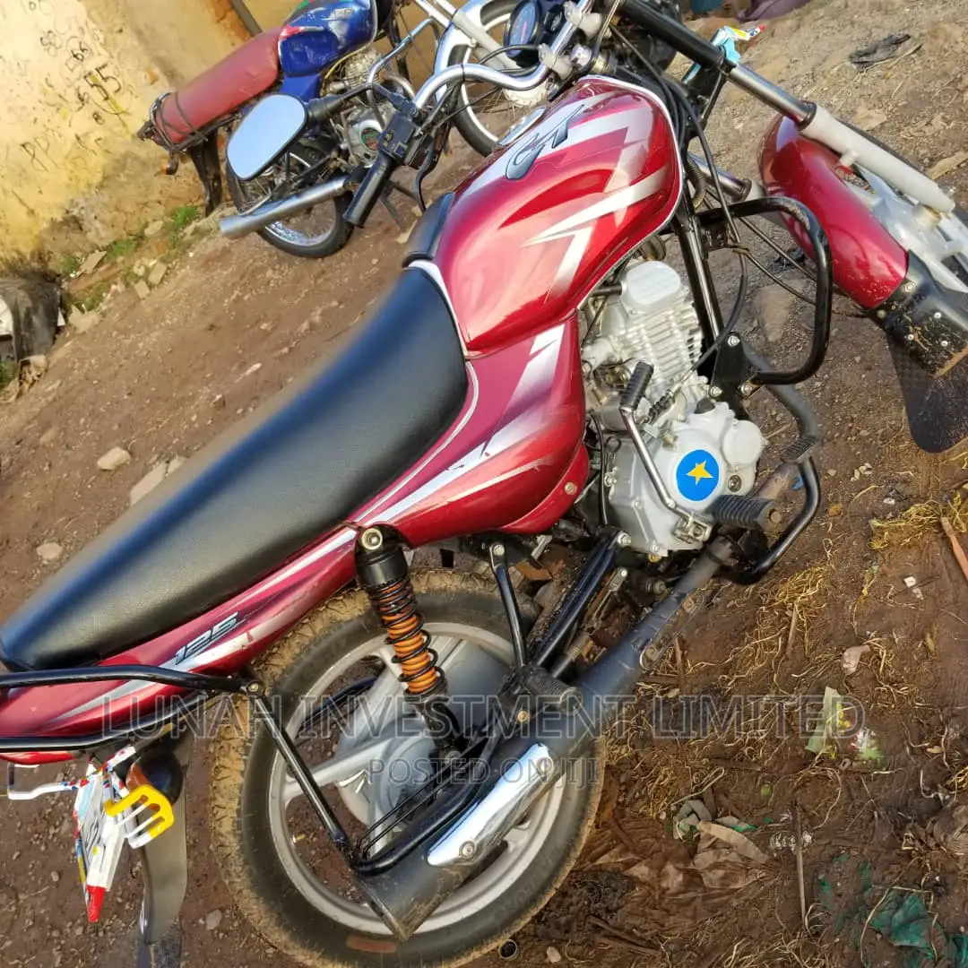 Bajaj CT 110X 2023 Red