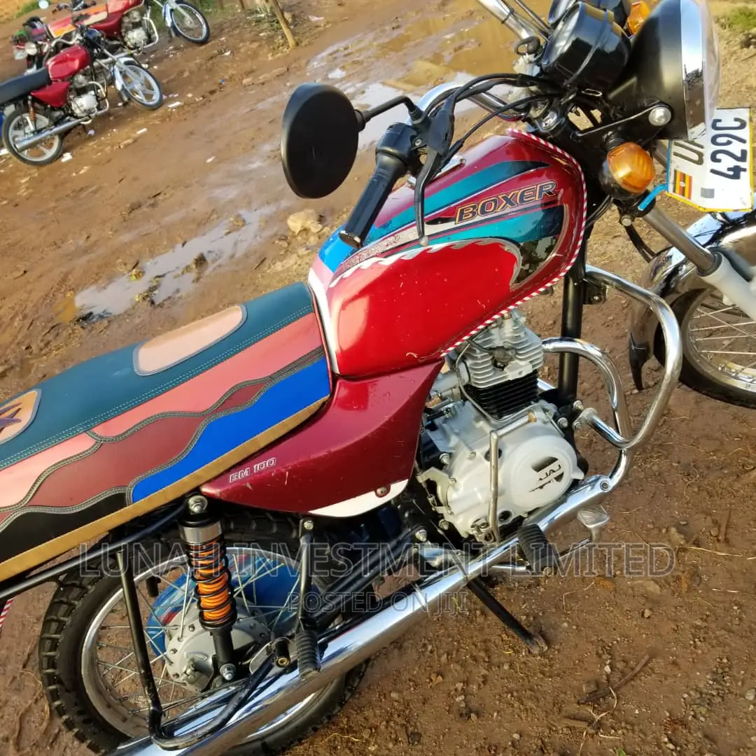 Bajaj Boxer 2023 Red