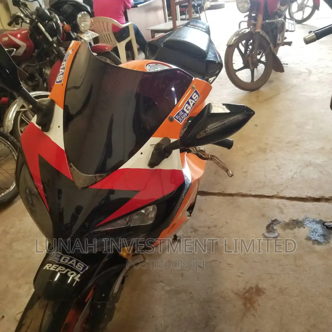American Ironhorse Lone Star Chopper 2021 Red