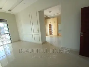 Furnished 6bdrm Duplex in Kira Perfect for sale