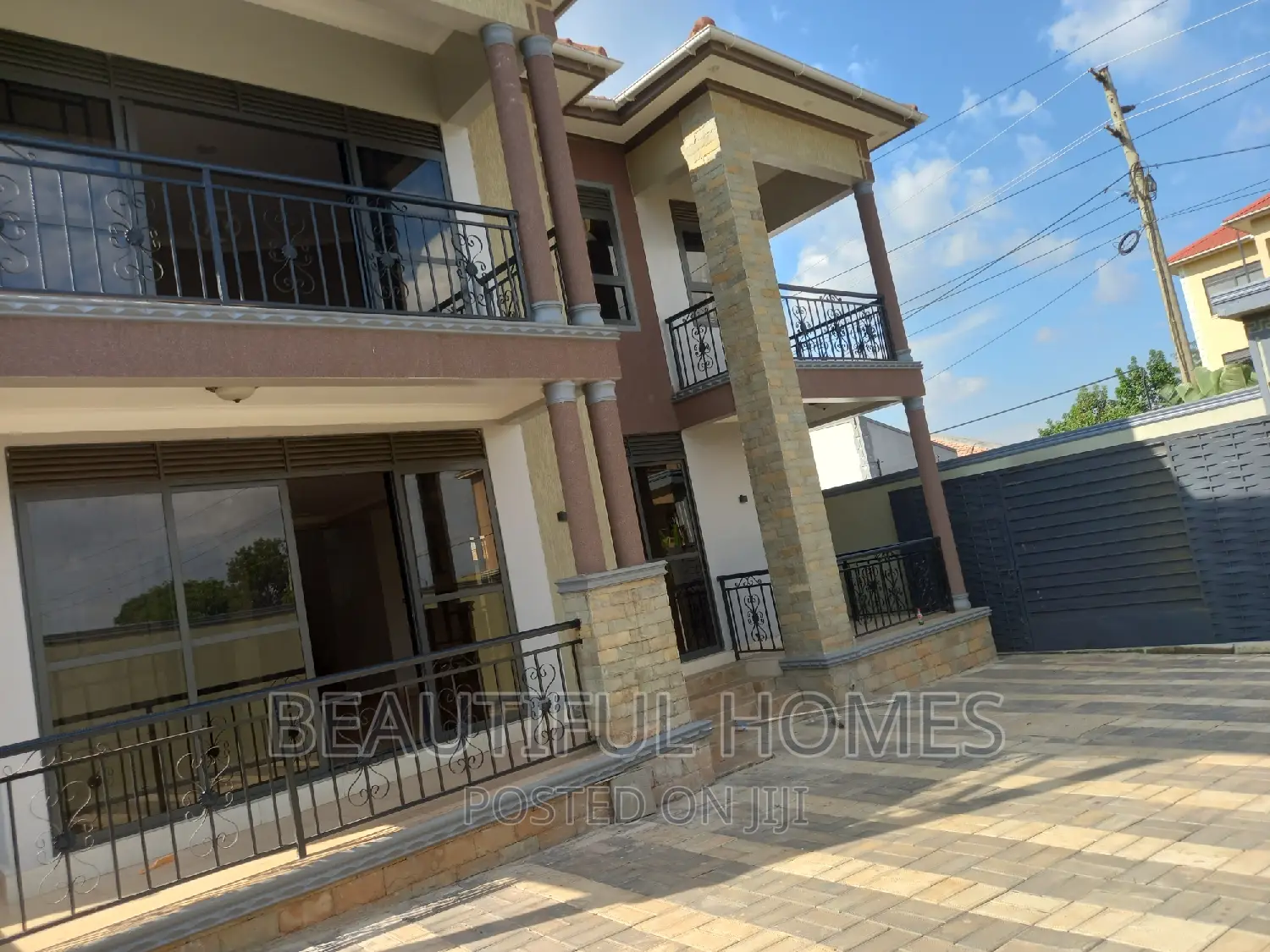 Furnished 6bdrm Mansion in Kira Mamerito Road for sale