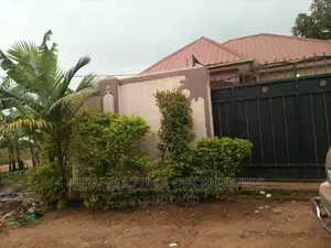 2bdrm House in Buloba Town, Central Division for sale