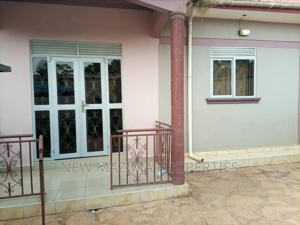 2bdrm House in Buloba Town, Central Division for sale