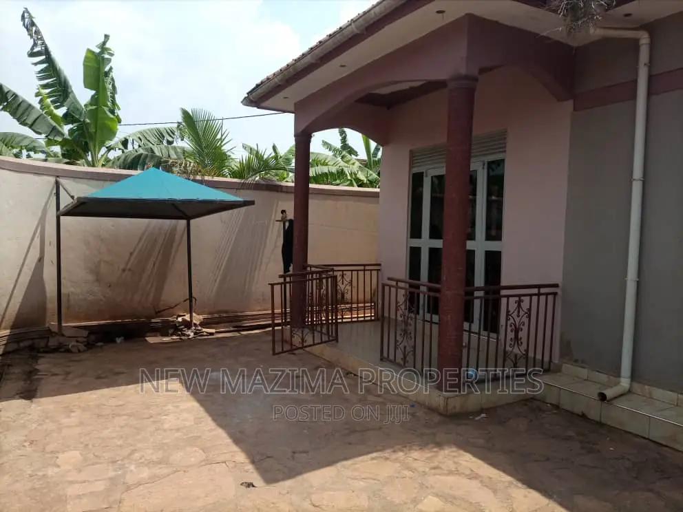 2bdrm House in Buloba Town, Central Division for sale