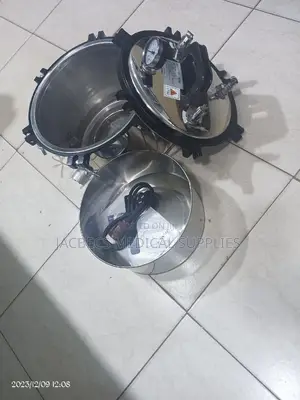 Autoclave Stainless Steel 12 LTRS