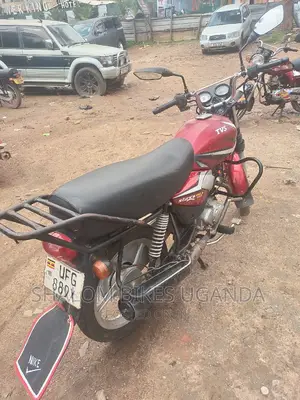 TVS HLX 125 2023 Red