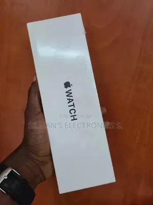 Apple Watch SE 3 2nd Gen 40mm Midnight 2023 MODEL