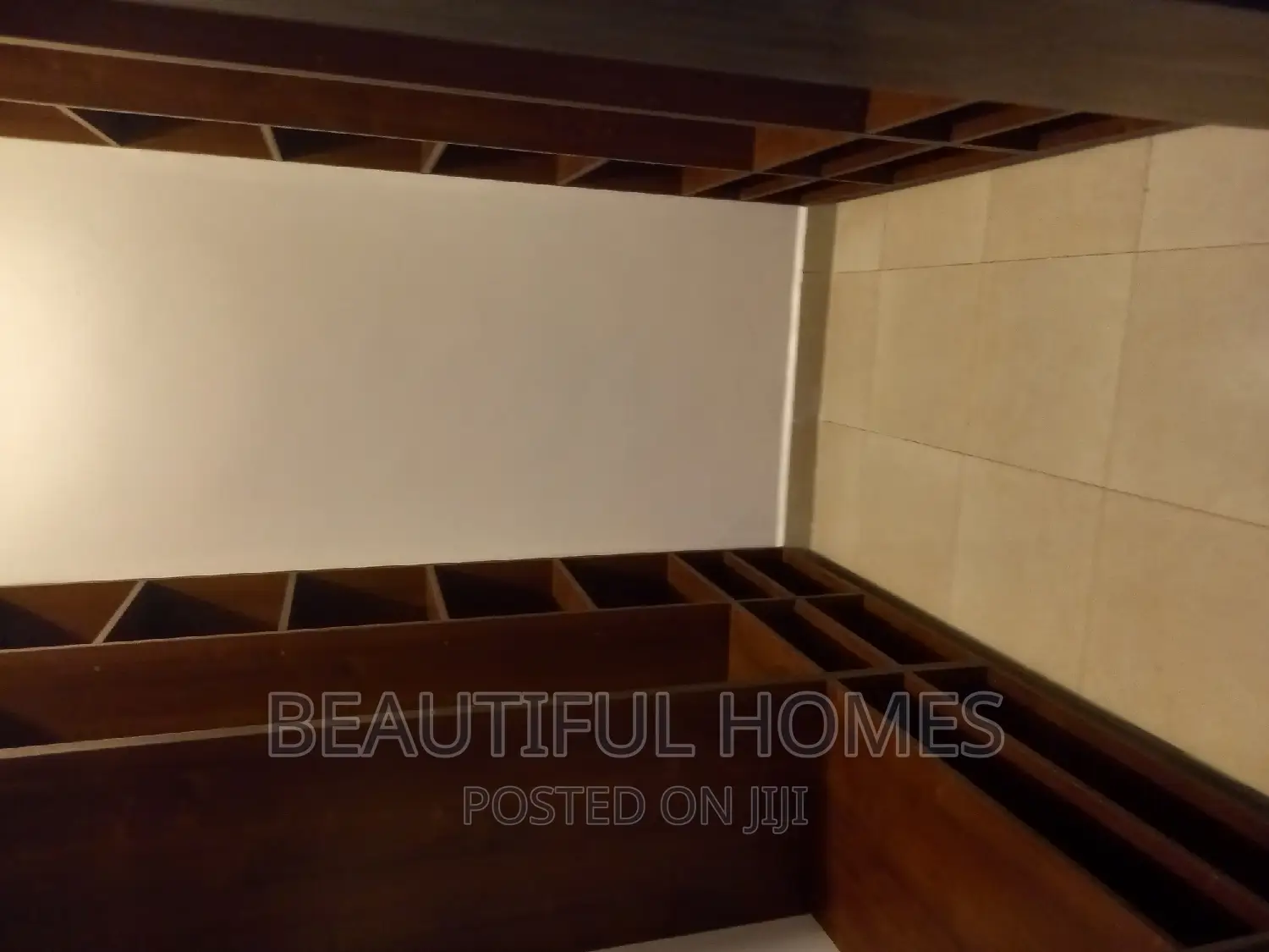 Furnished 4bdrm Bungalow in Kira Mamerito Road for sale