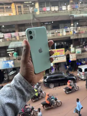 Apple iPhone 11 64 GB Green