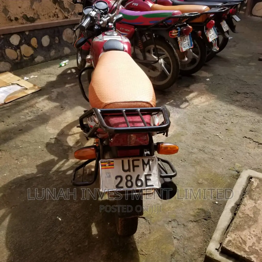 Bajaj CT 110X 2022 Red
