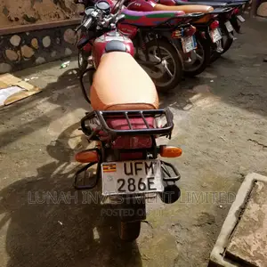 Bajaj CT 110X 2022 Red