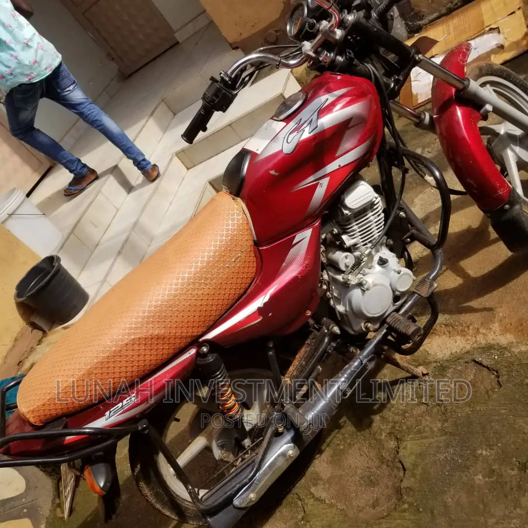 Bajaj CT 110X 2022 Red