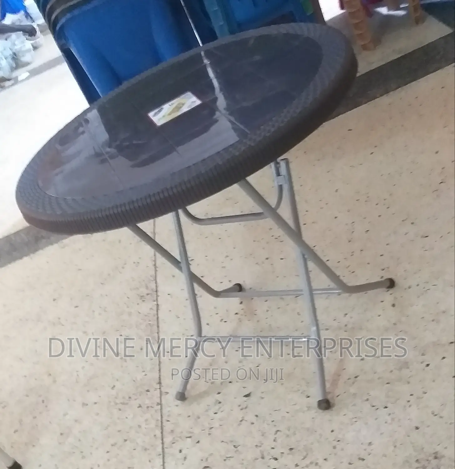 Folded Steel Leg Round Table