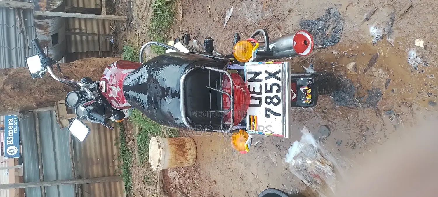 Bajaj Boxer 100 2019 Red