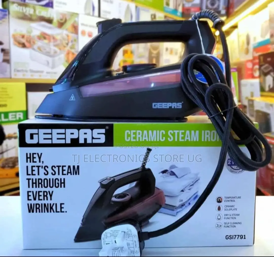 Geepas Steam Iron