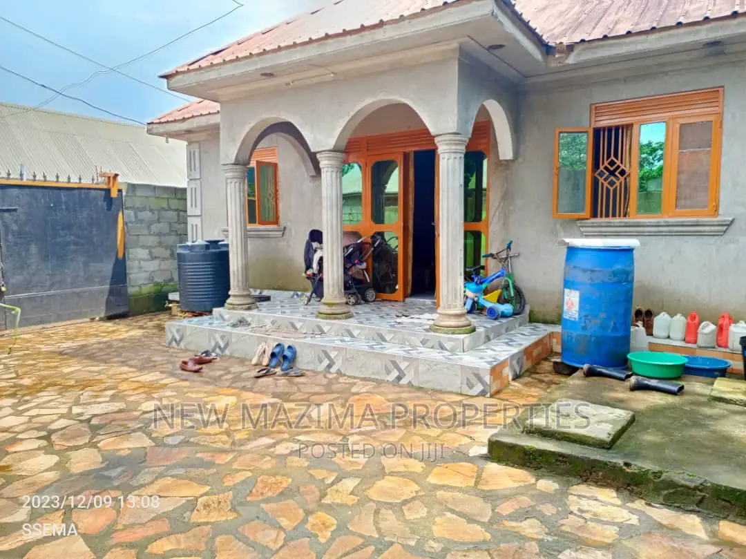 2bdrm Bungalow in Bulenga, Central Division for sale
