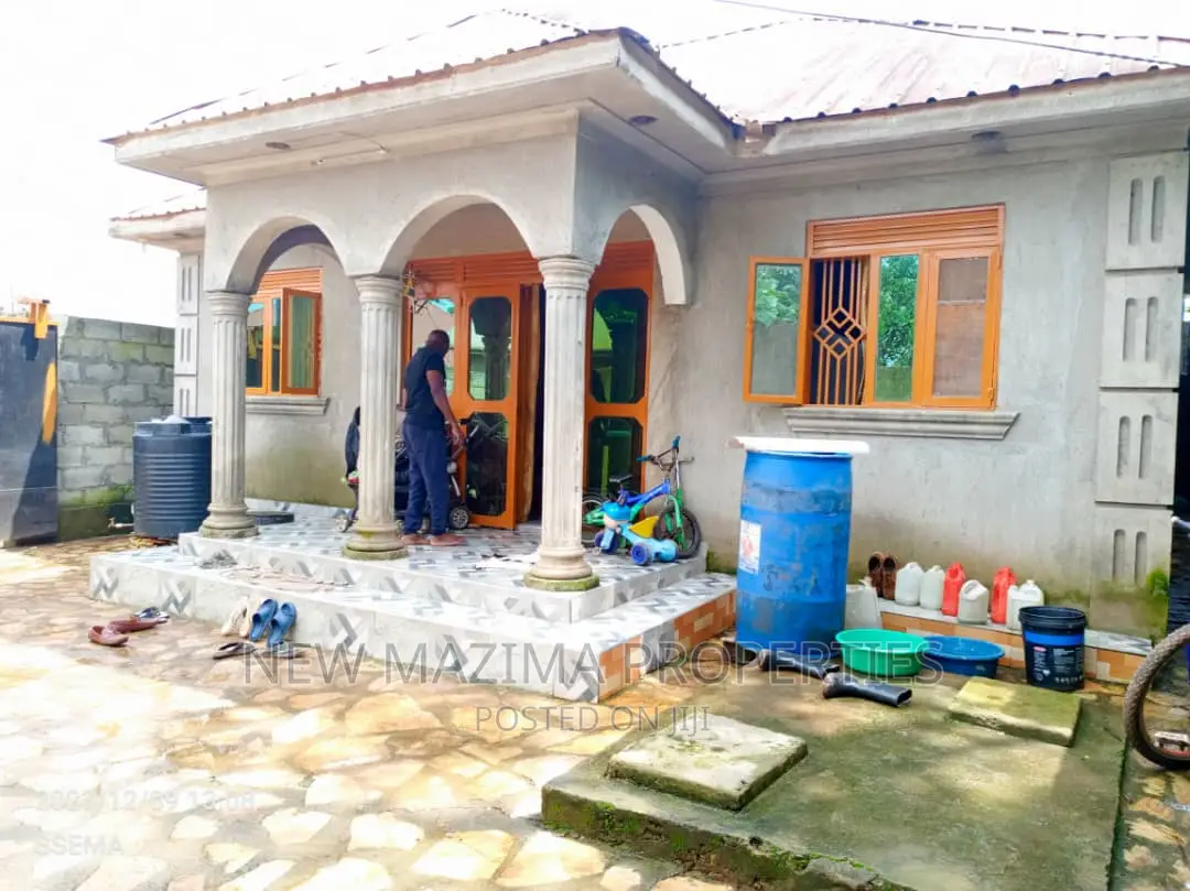 2bdrm Bungalow in Bulenga, Central Division for sale