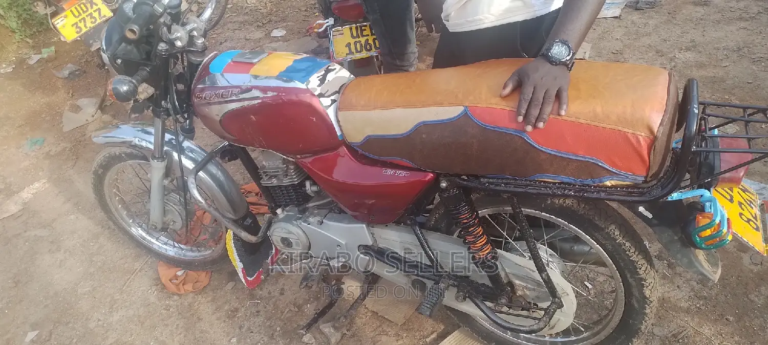 Bajaj Boxer 100 2019 Red